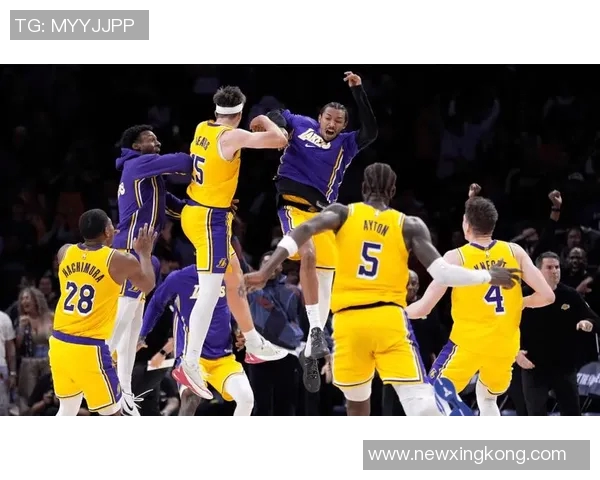 勇士轻松战胜湖人雷霆险胜火箭展现实力与紧张局势的微妙平衡